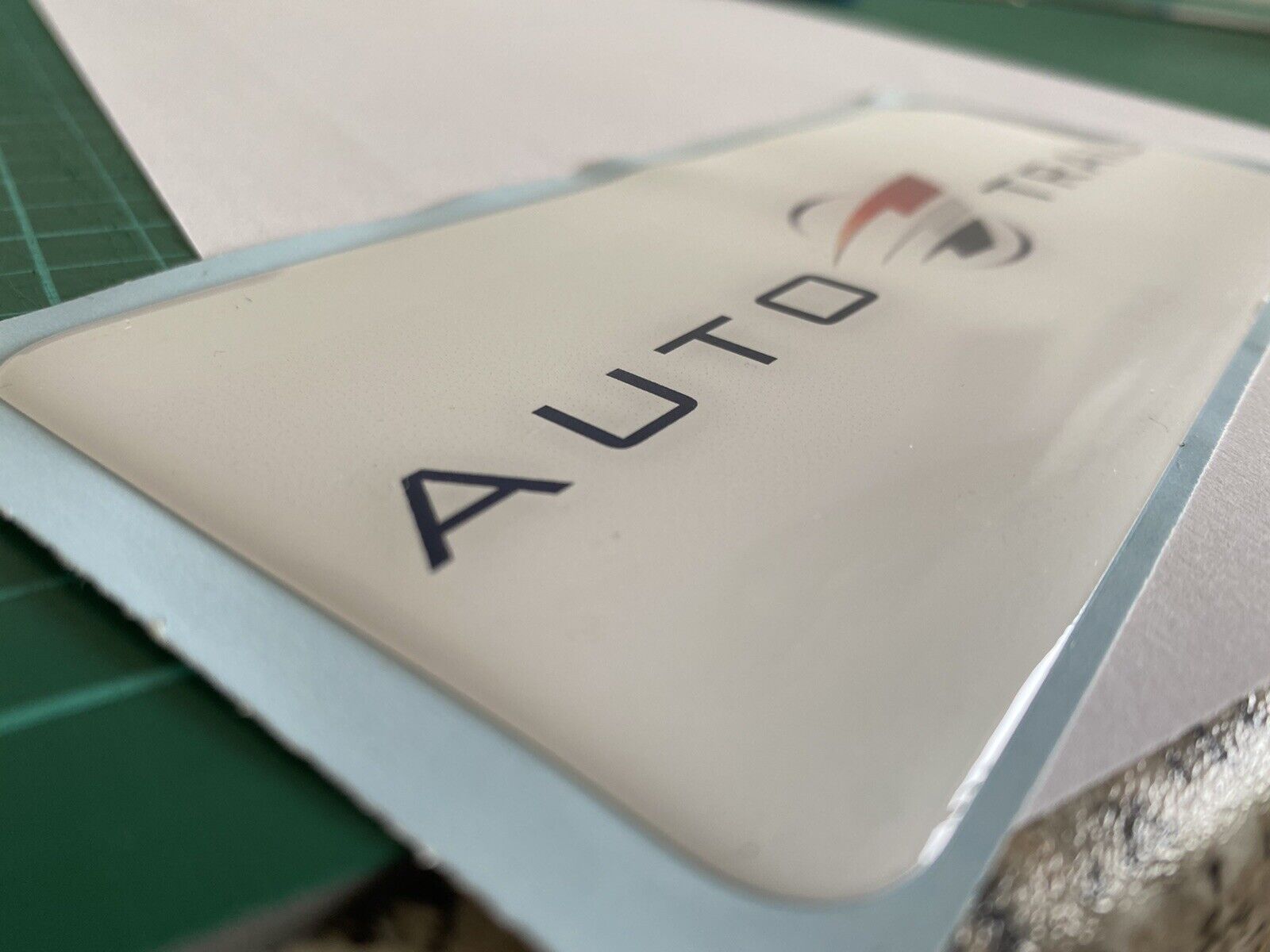 Auto Trail Sticker AUTO TRAIL MOTORHOME CAMPER BADGE DOMED RESIN X1 WHITE HIDE DENTS ...